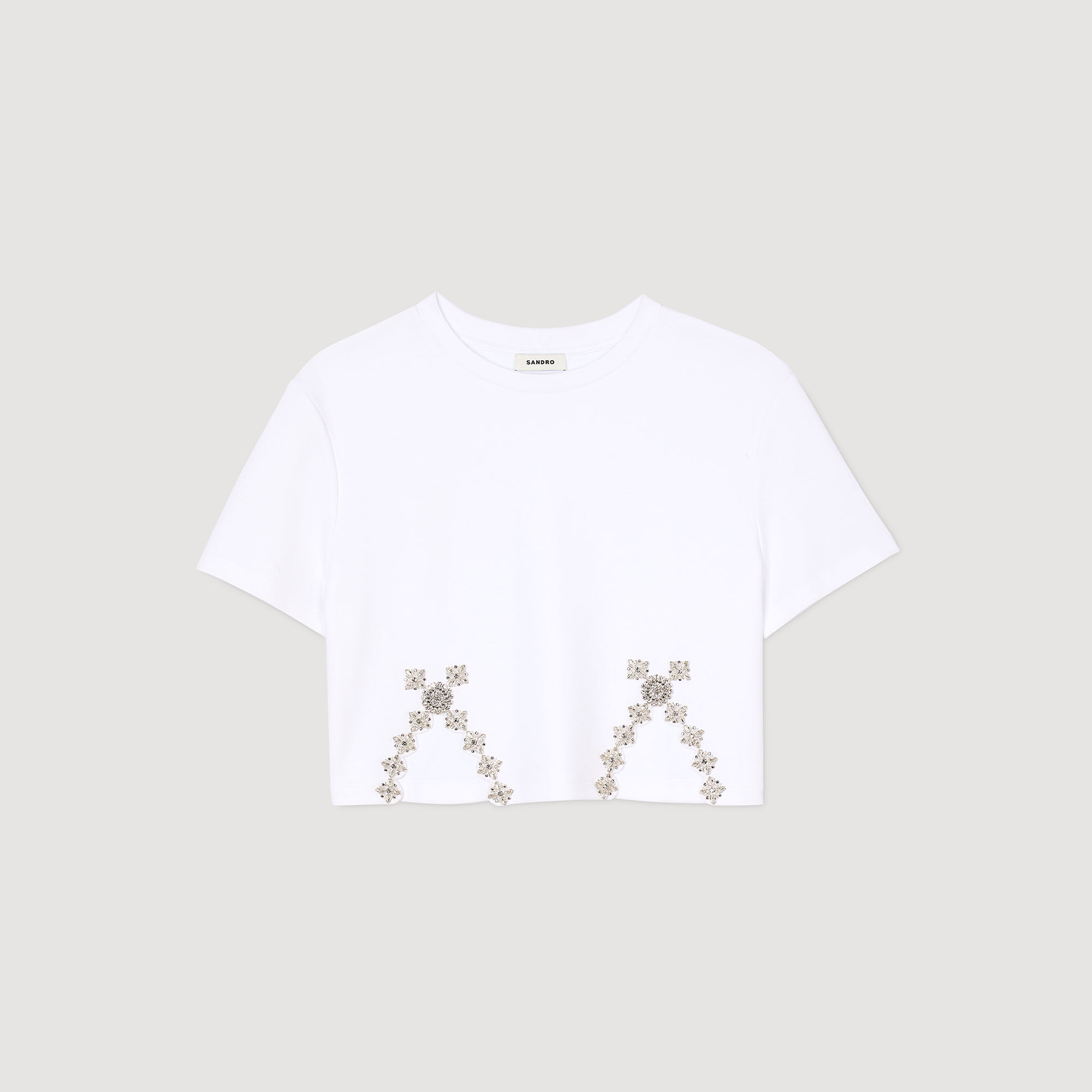 Camiseta corta con detalle de strass