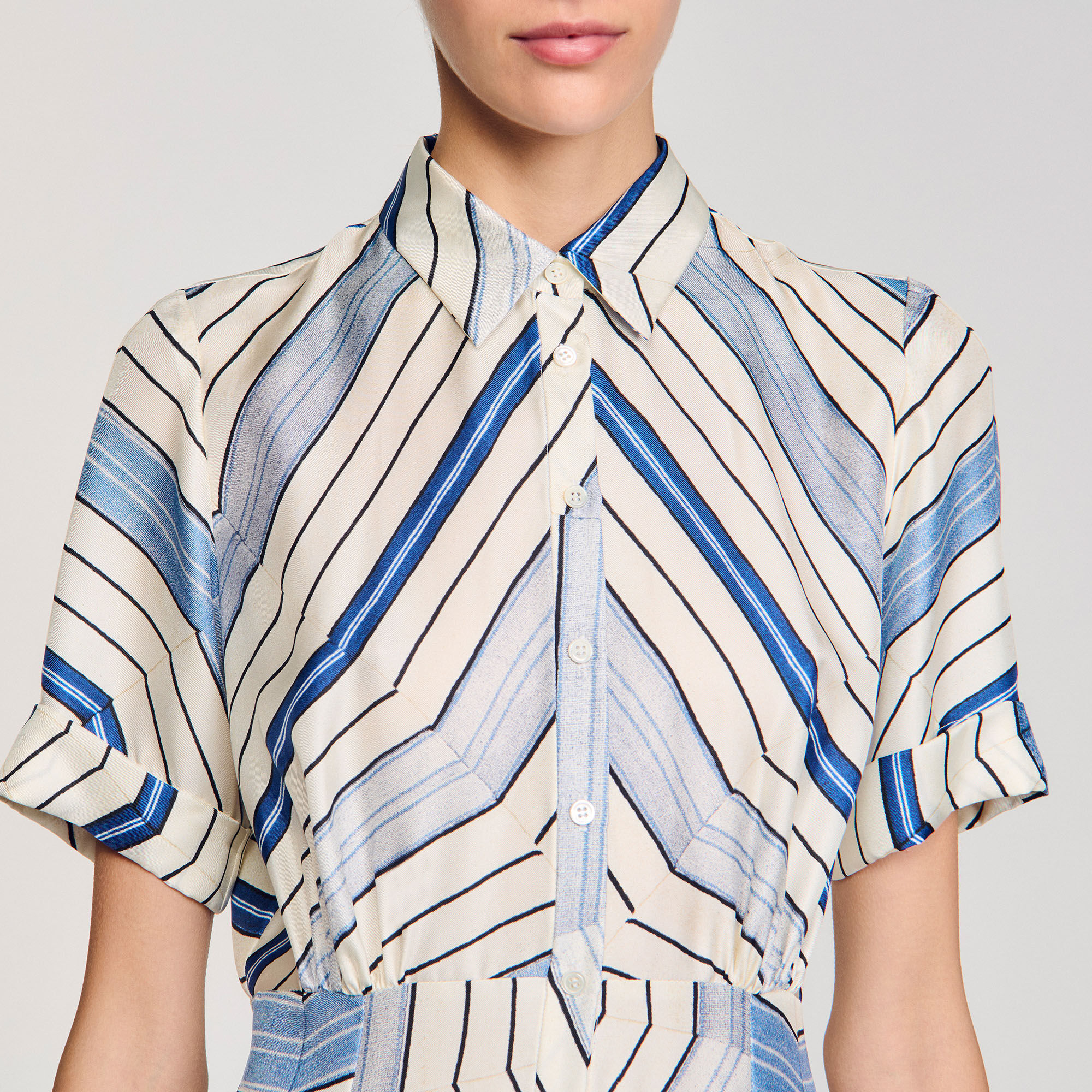 Vestido midi de seda con espirales