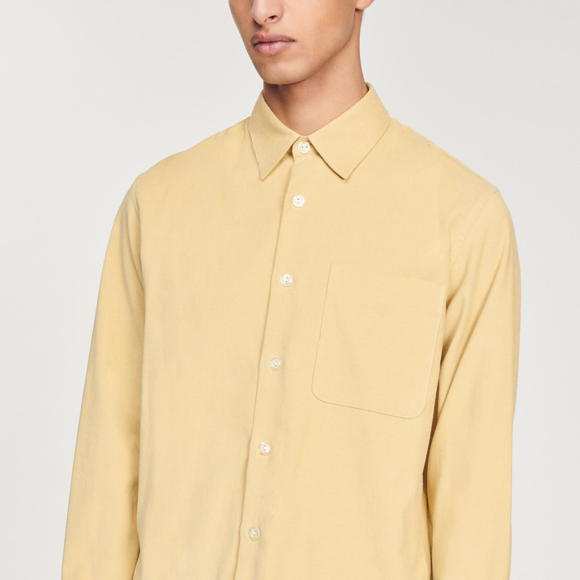 Camisa de terciopelo acanalado