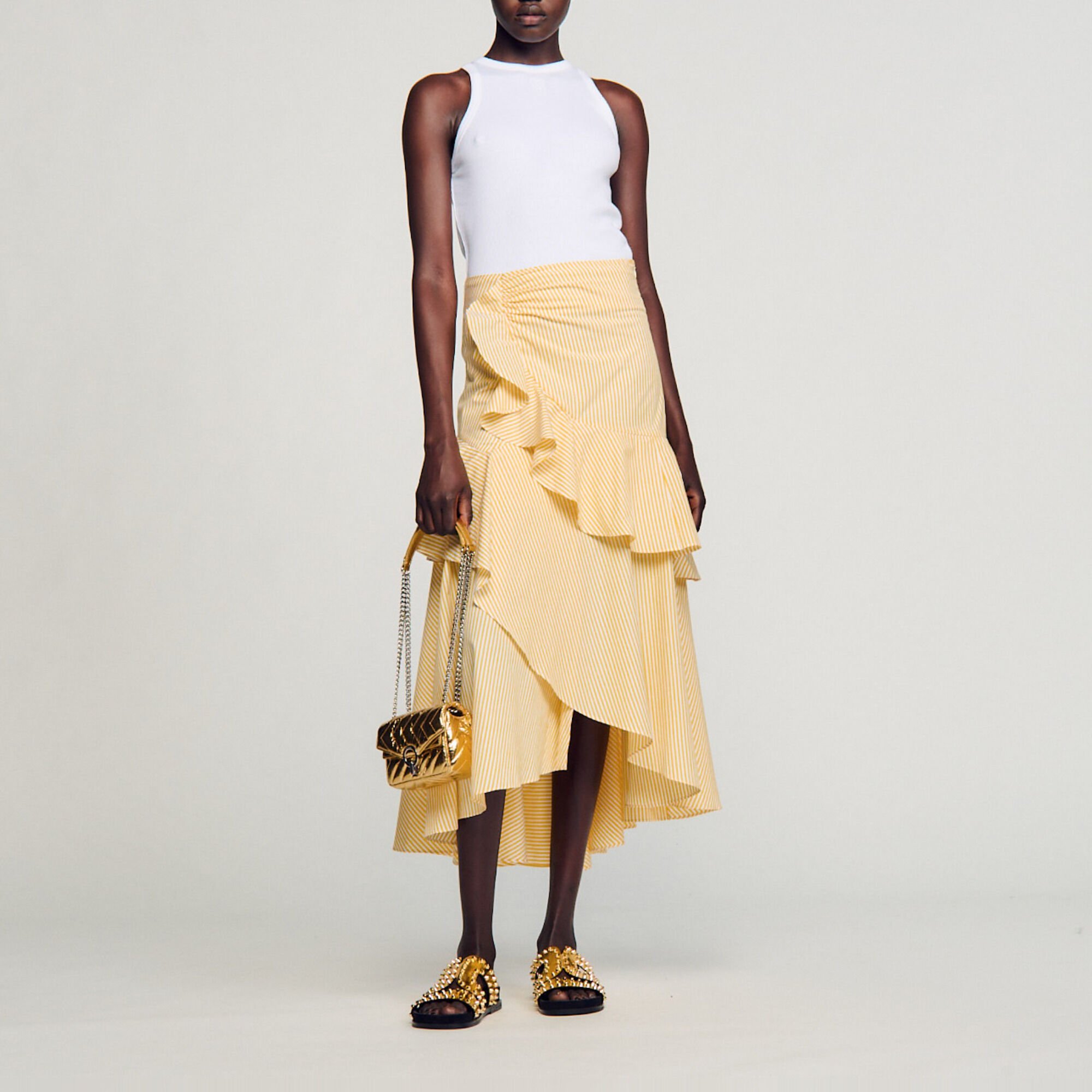 Falda larga asim&eacute;trica