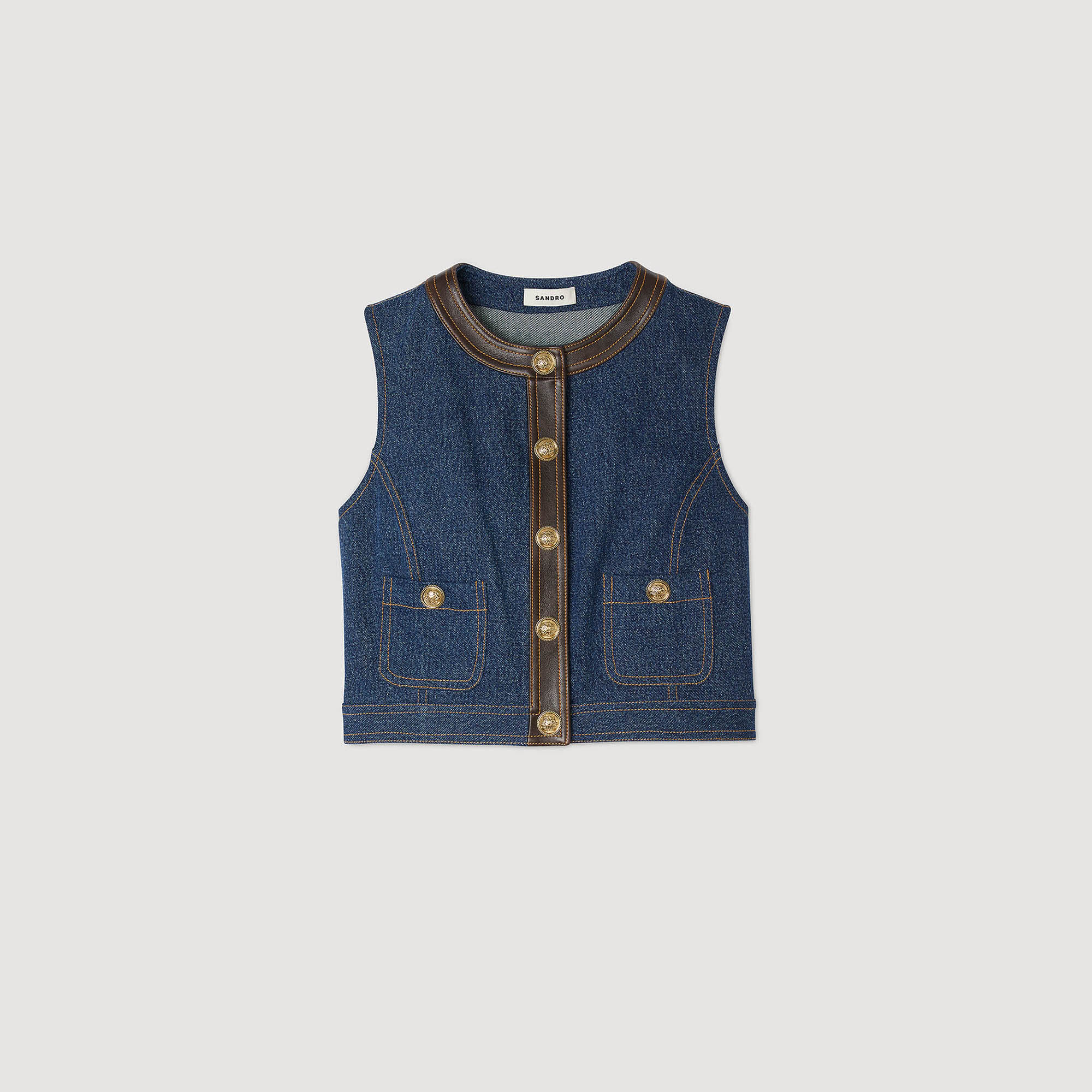 Top de denim y cuero