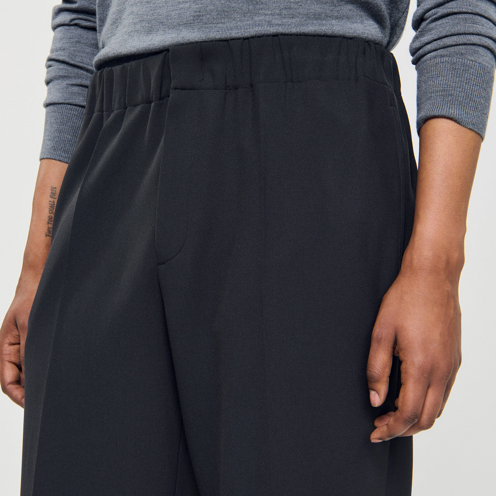 Pantalón ancho
