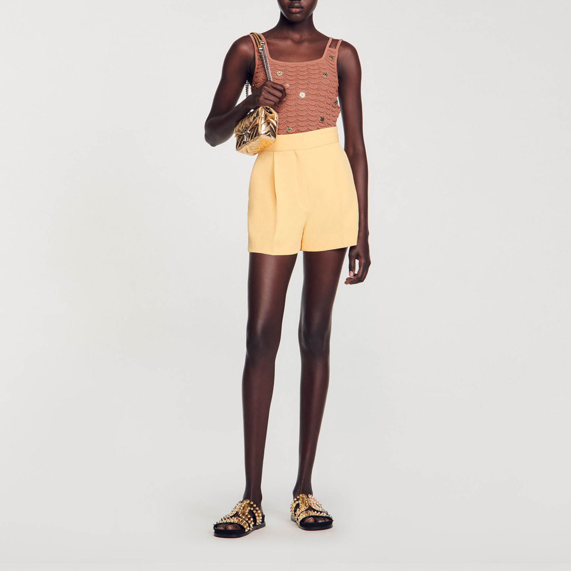 Pantalón corto recto