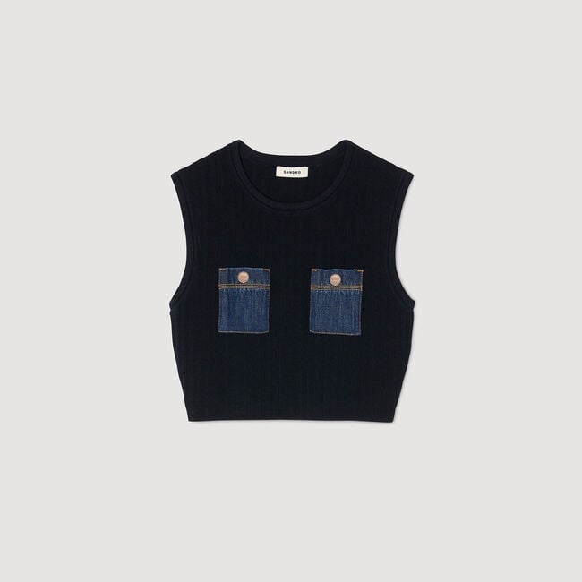 Top de punto y denim
