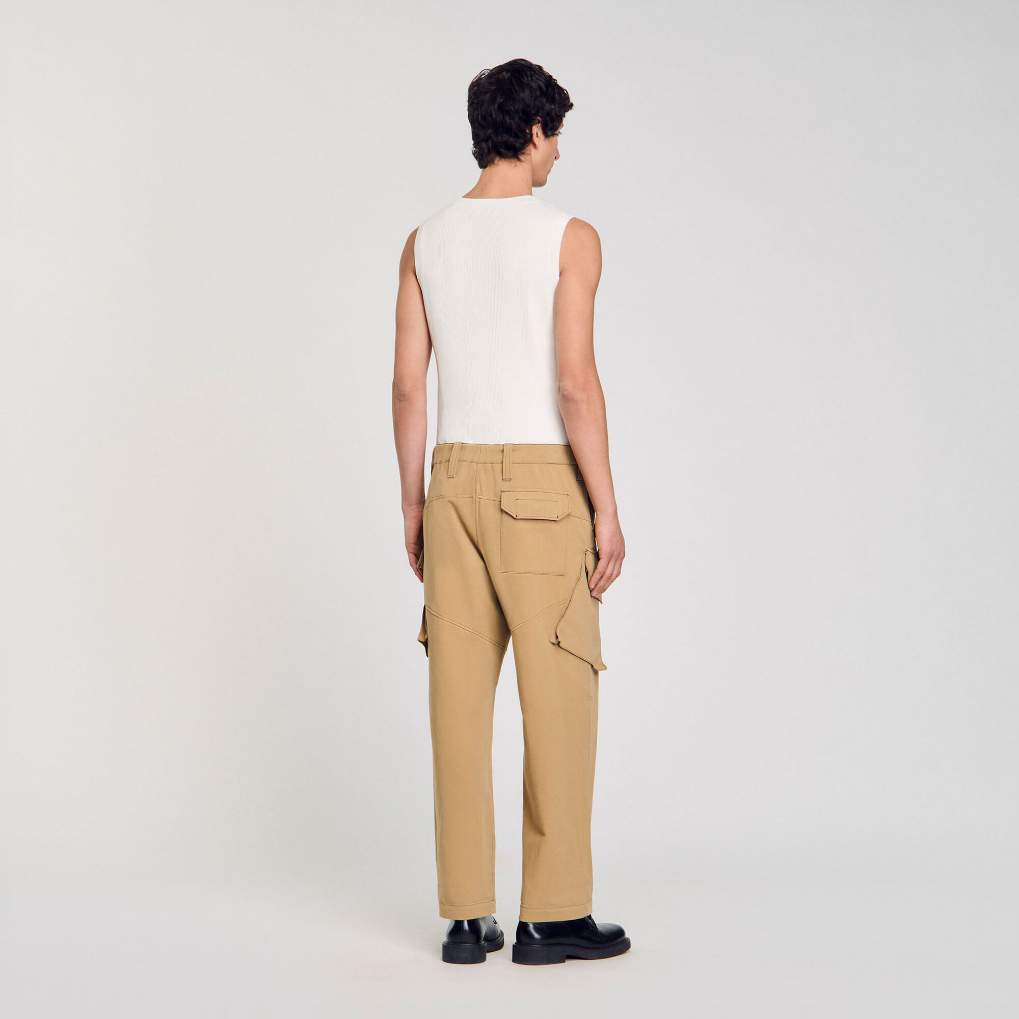 Pantal&oacute;n militar