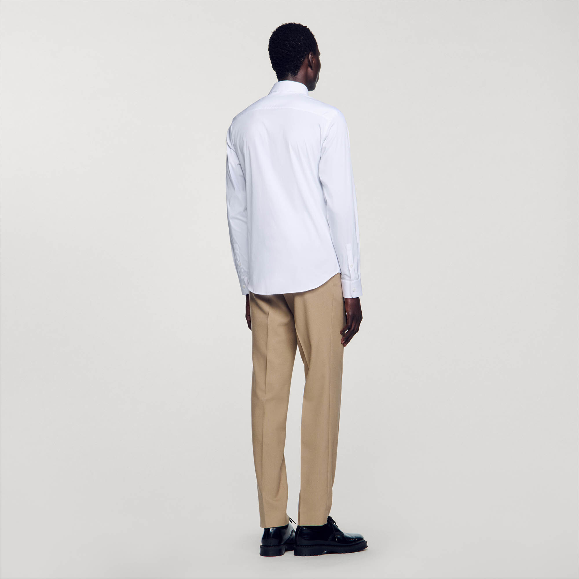 Camisa ajustada de algodón stretch
