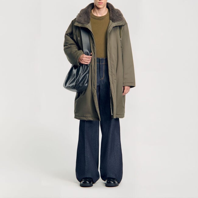 Parka con capucha