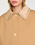 Gabardina con cuello de strass