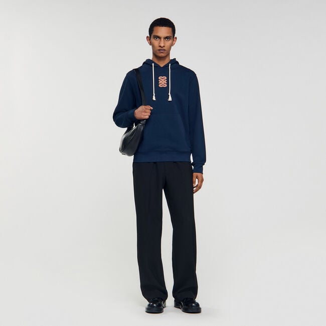 Sudadera con parche de cuero