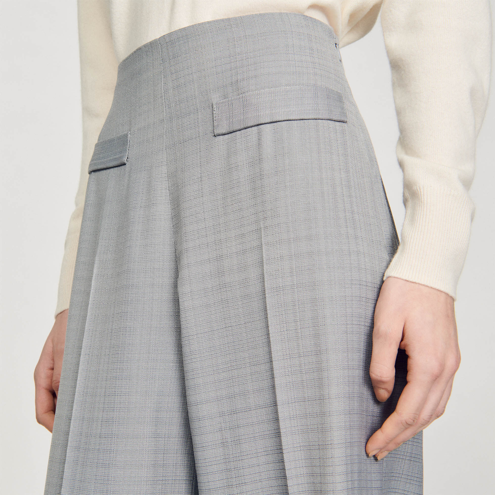 Pantalón acampanado de talle alto