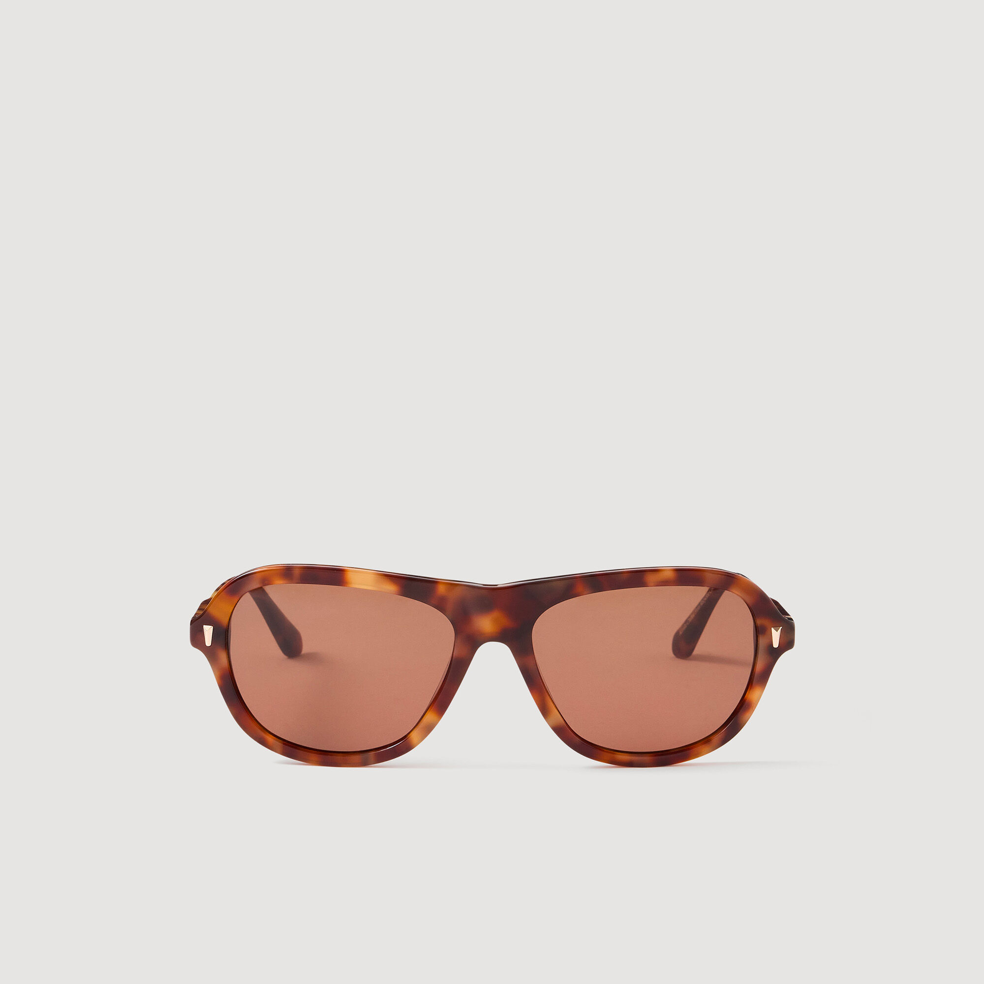 Gafas de sol con lentes ahumadas