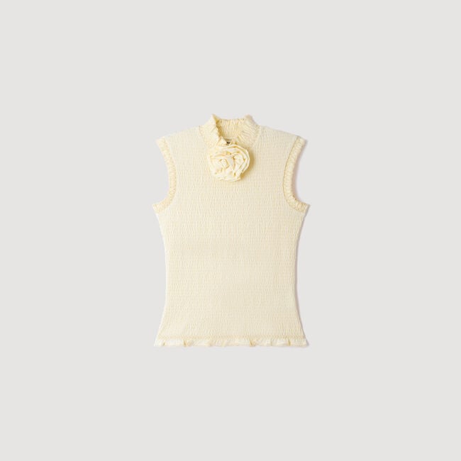 Camiseta fruncida detalle flor
