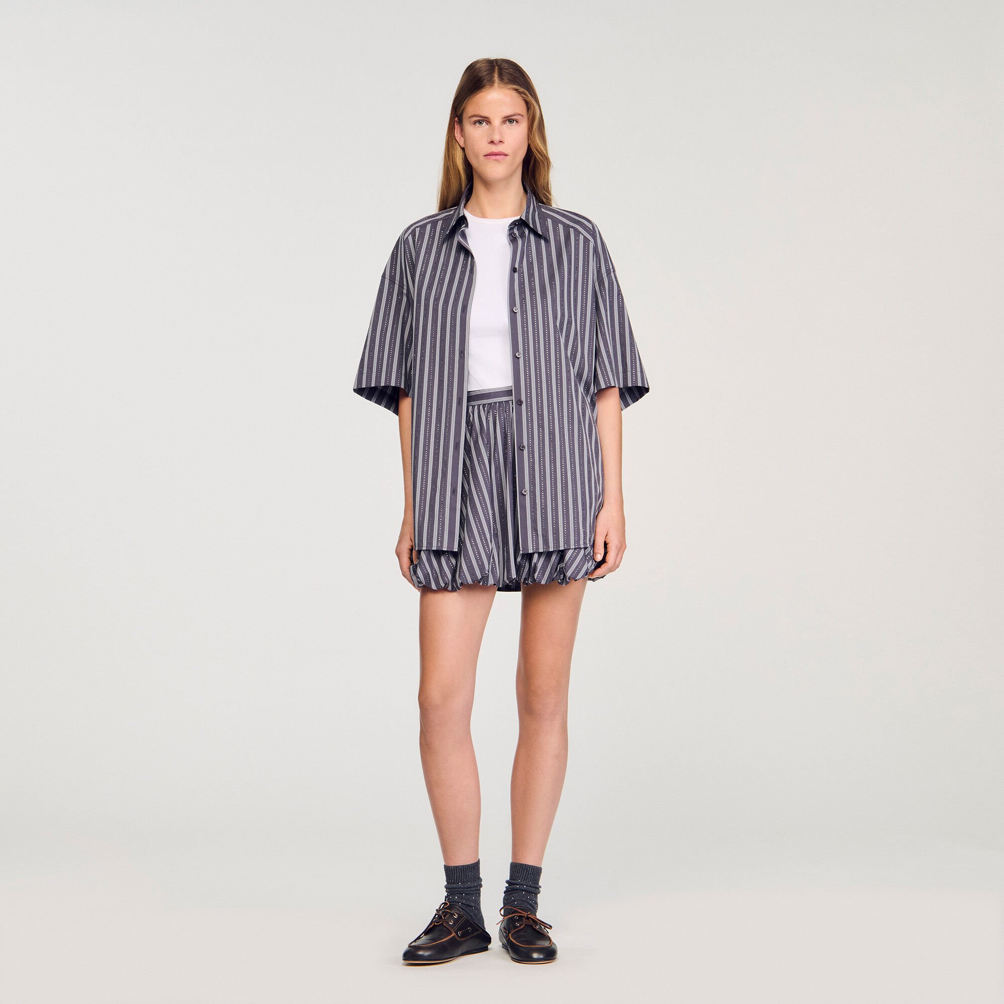 Camisa oversize de rayas con strass