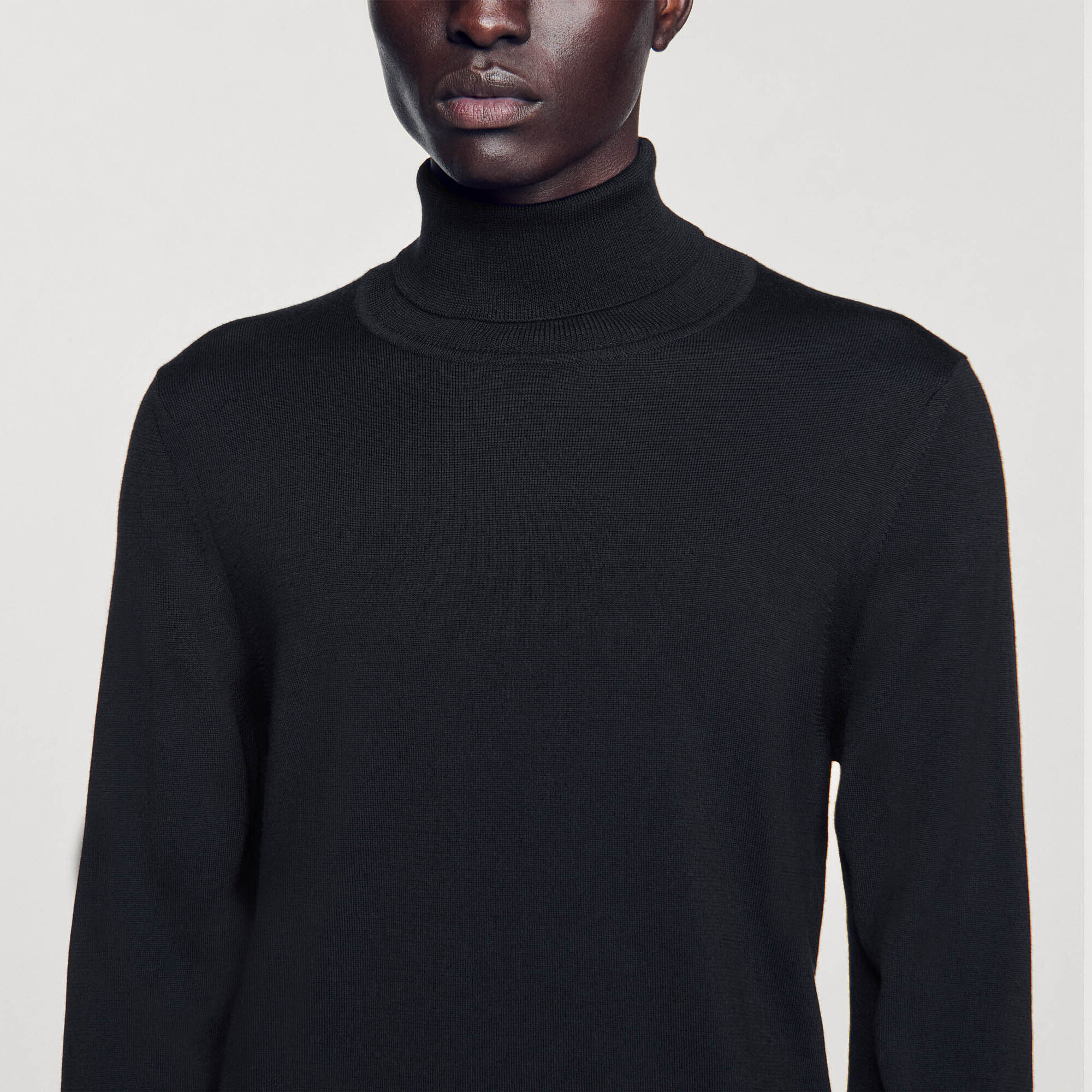 Jersey de cuello vuelto de lana