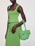 Bolso de crochet con borlas