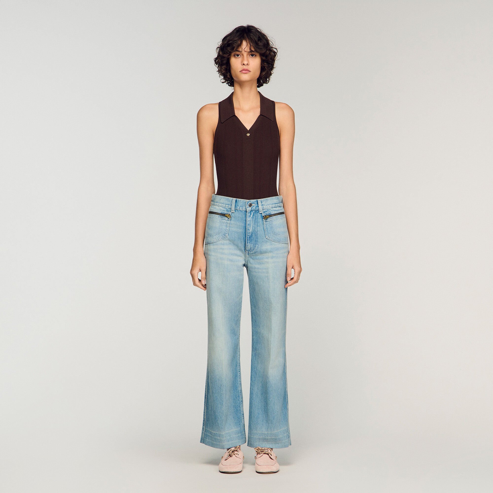 Vaquero recto deste&ntilde;ido con zip