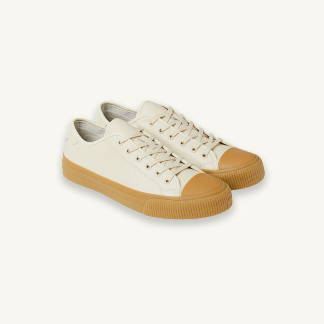 Deportivas bajas de charol