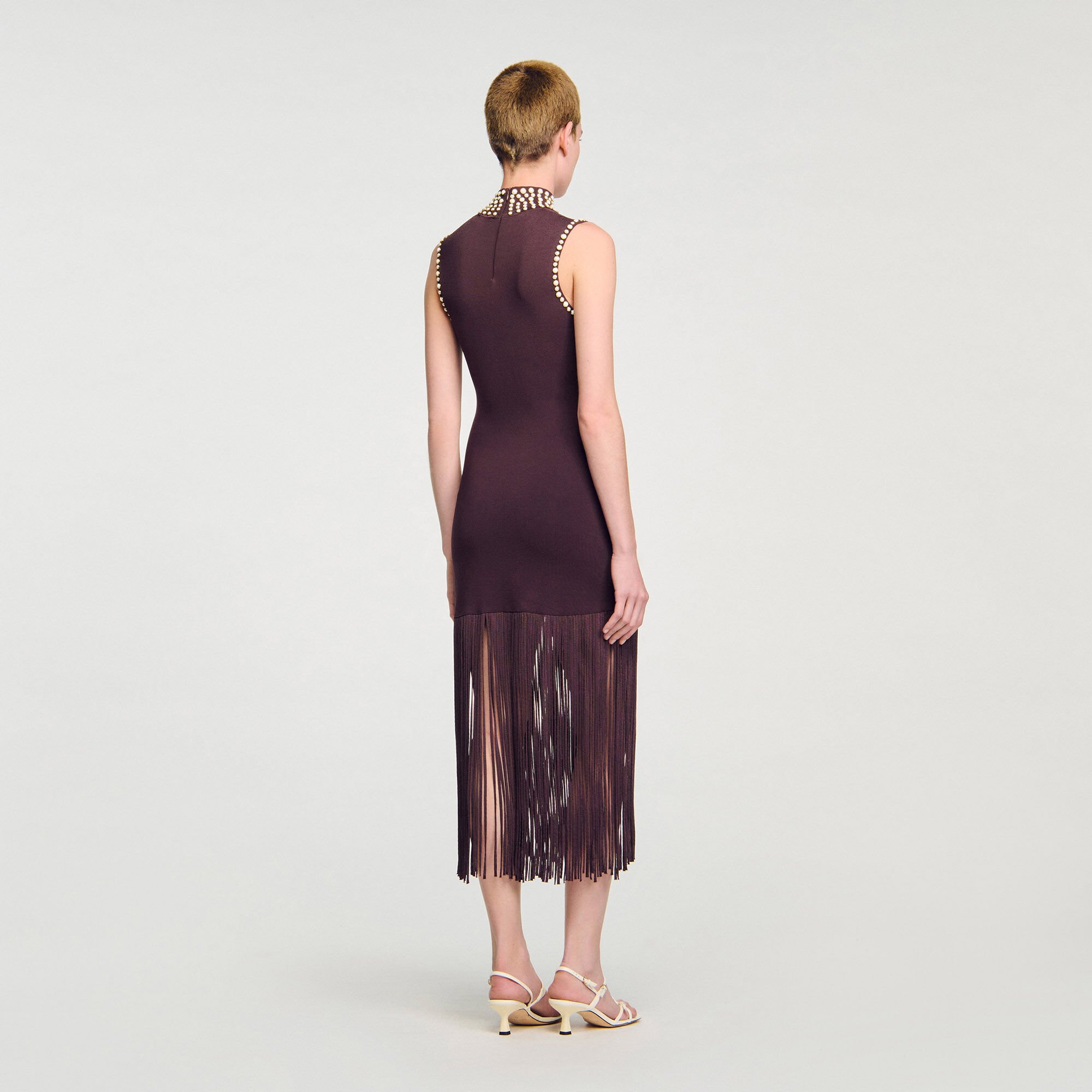 Vestido largo de punto con flecos