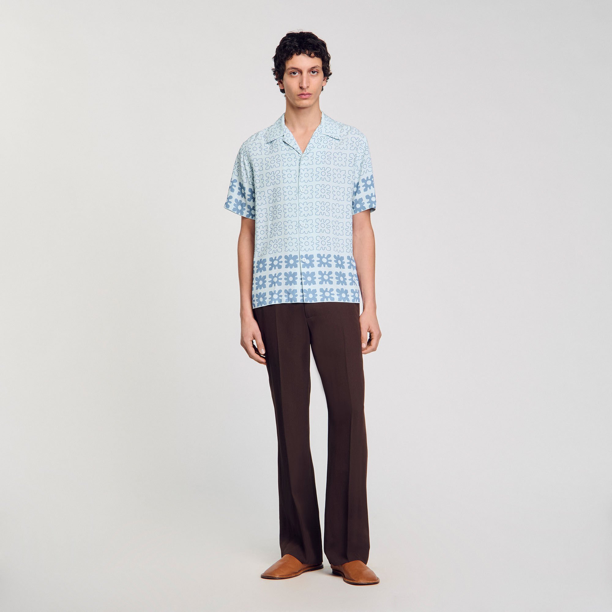 Camisa con estampado floral