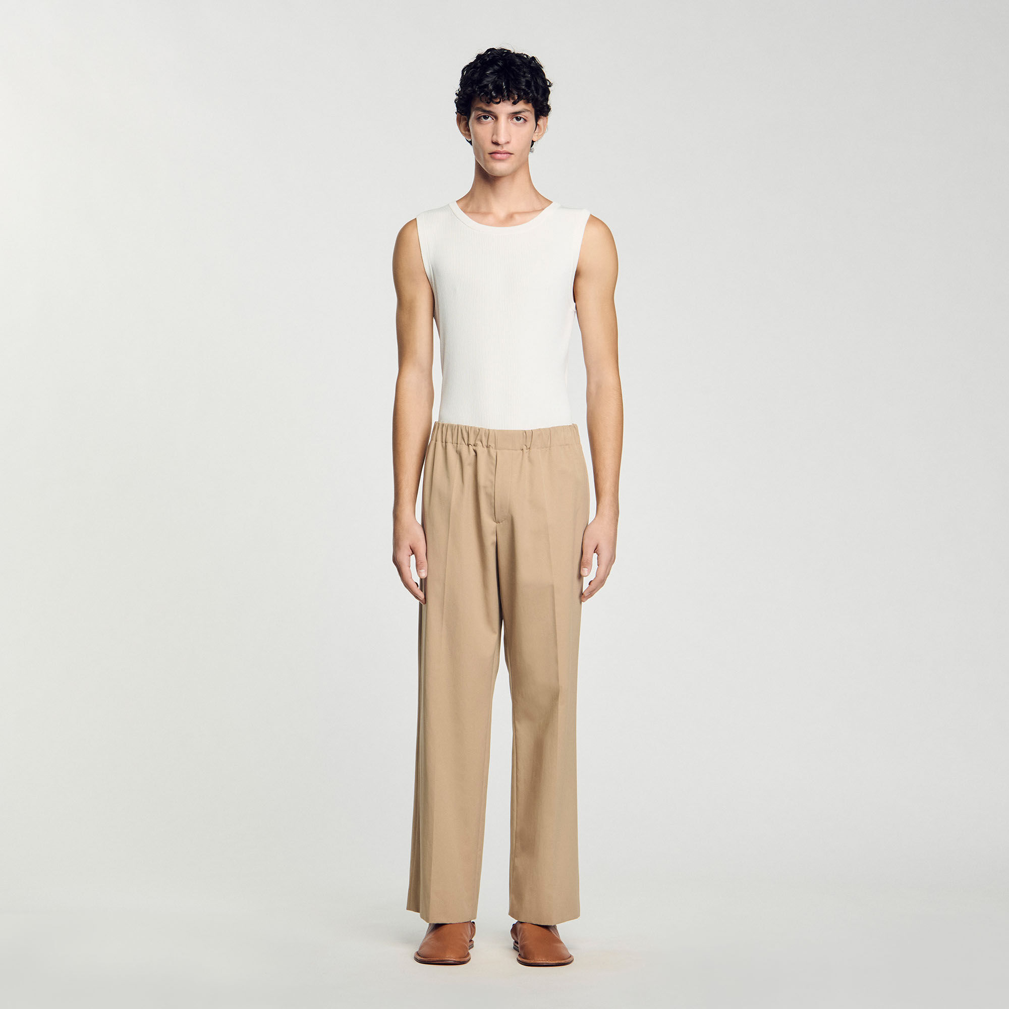 Pantalón ancho