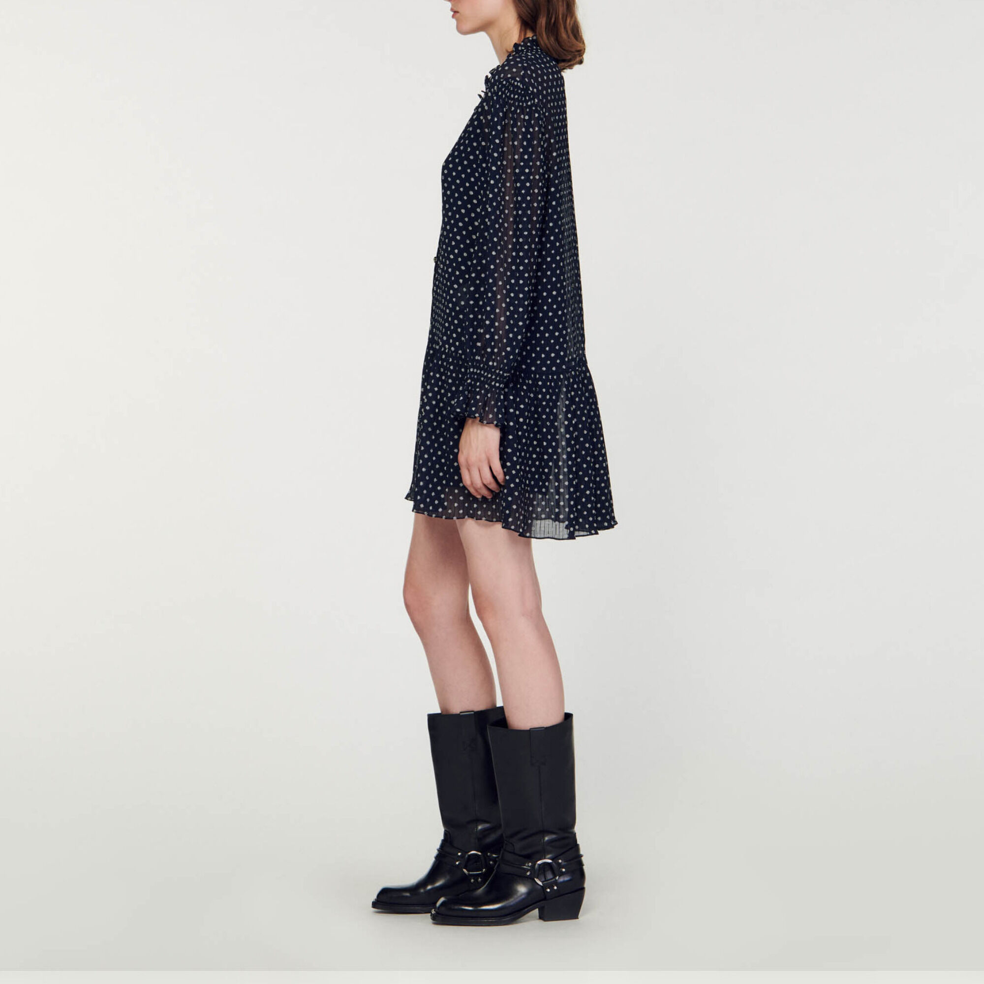 Vestido corto con lunares