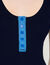 Top con botones en contraste