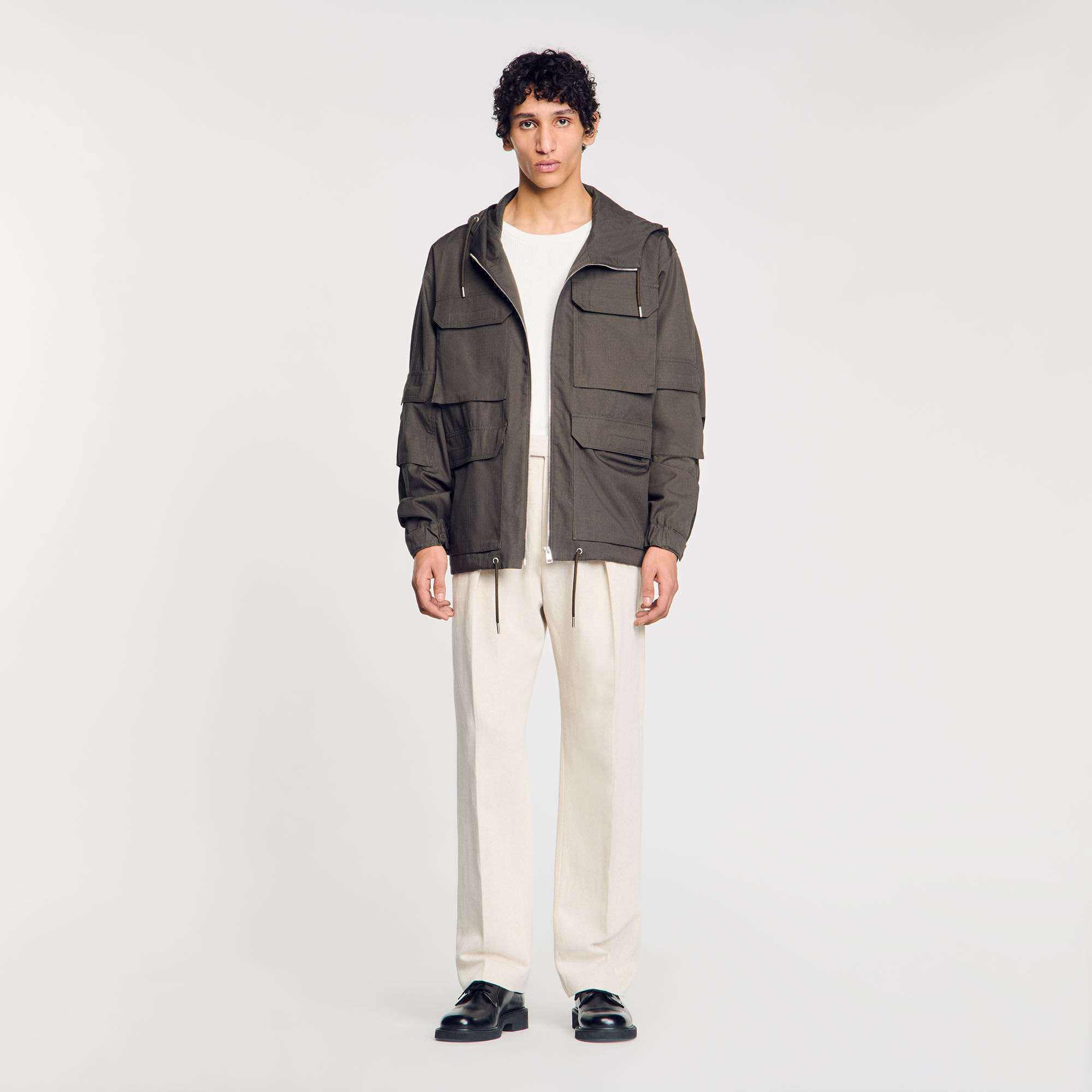 Parka militar con capucha