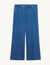Pantalón de denim ligeramente acampanado