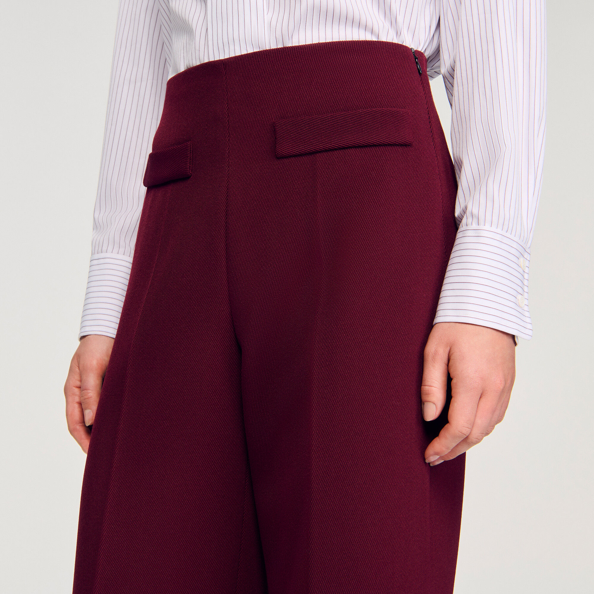 Pantalón ancho