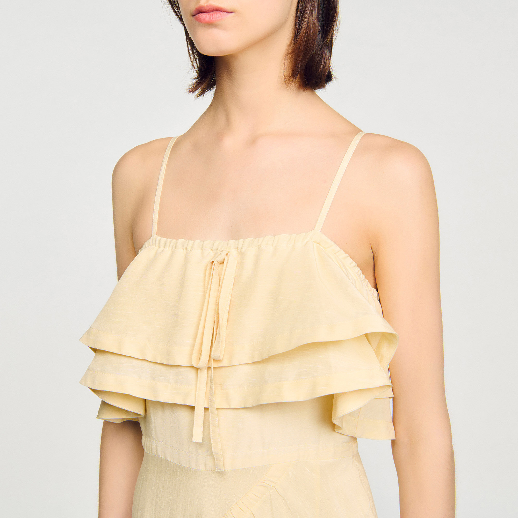 Vestido largo con volantes
