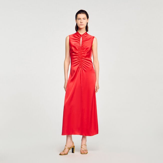 Vestido drapeado de raso