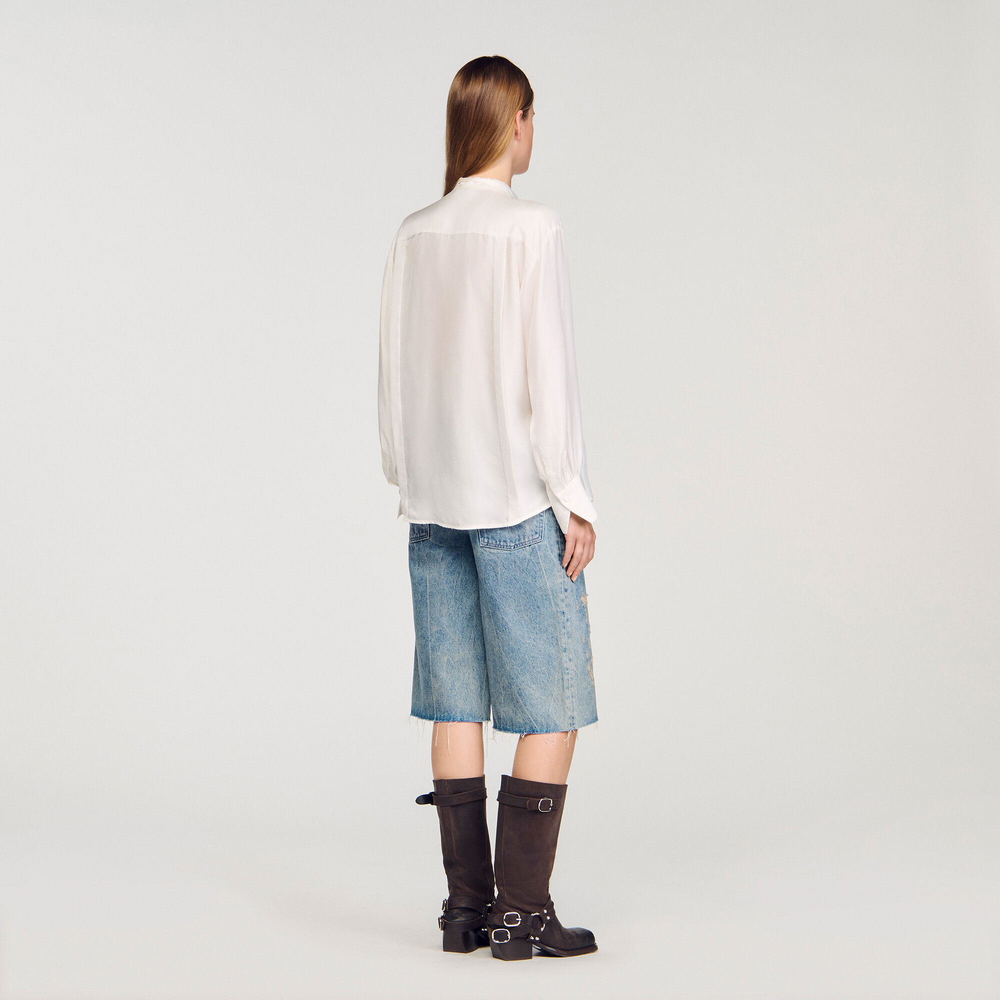 Camisa de seda con lavallière