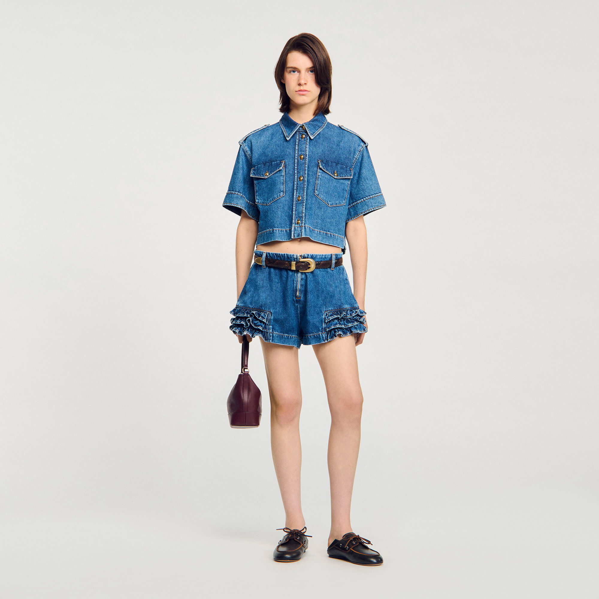 Pantalón corto vaquero con volantes