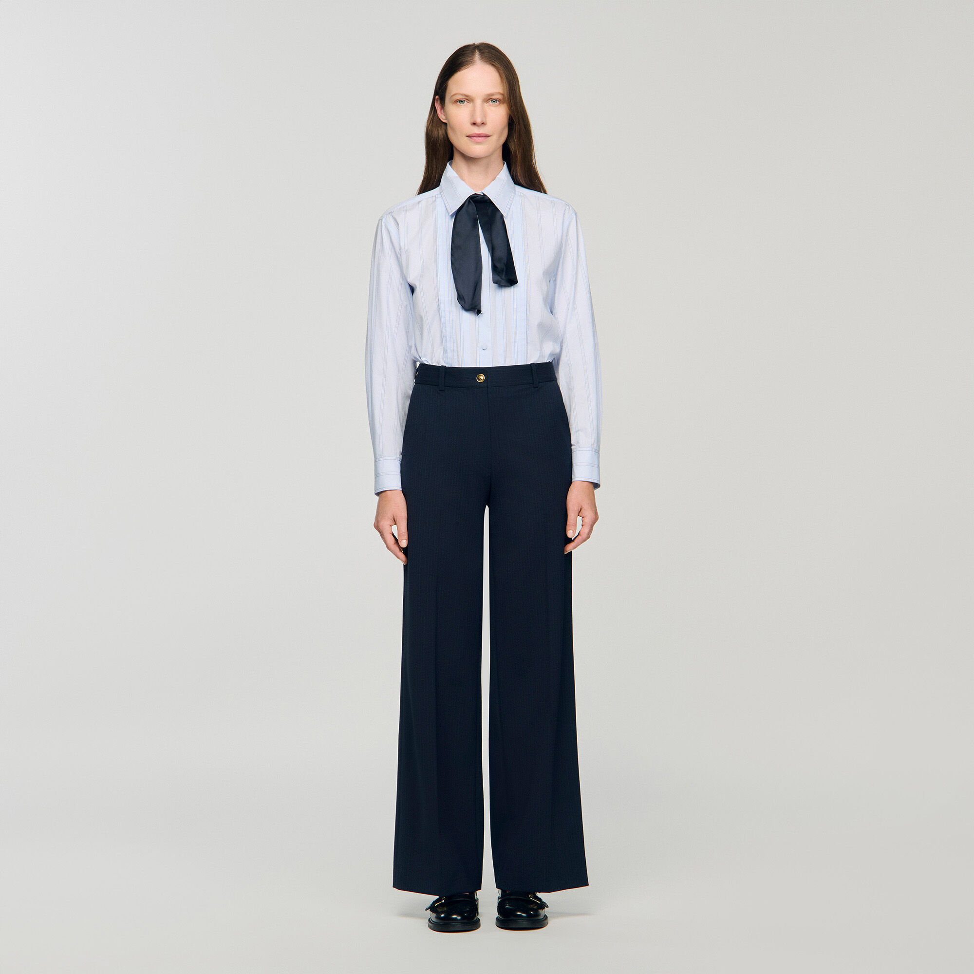 Pantalon à fines rayures