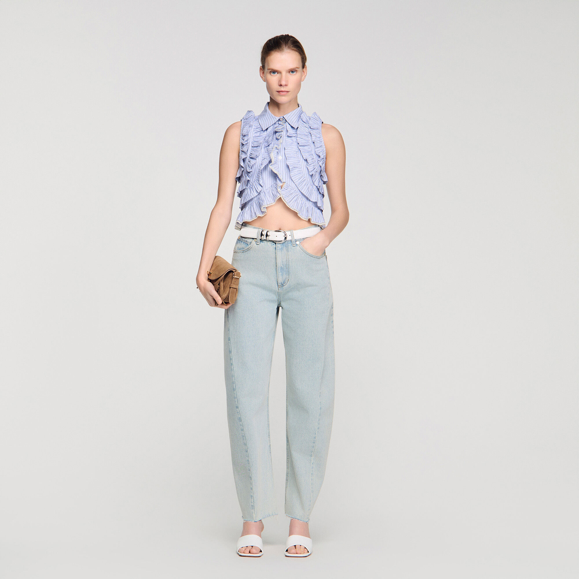 Camisa a rayas con volantes