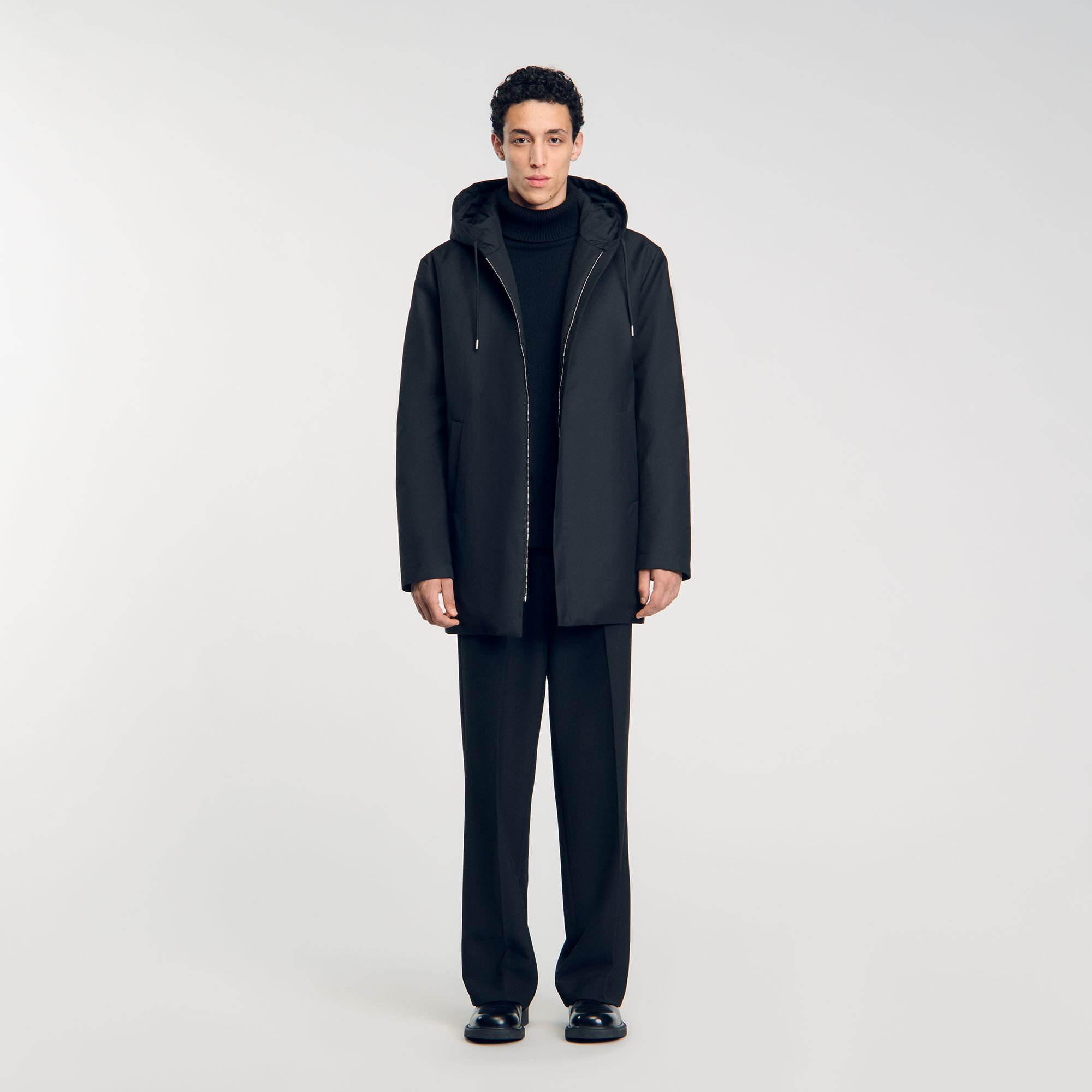 Parka con capucha y cremallera Parka con capucha y cremallera