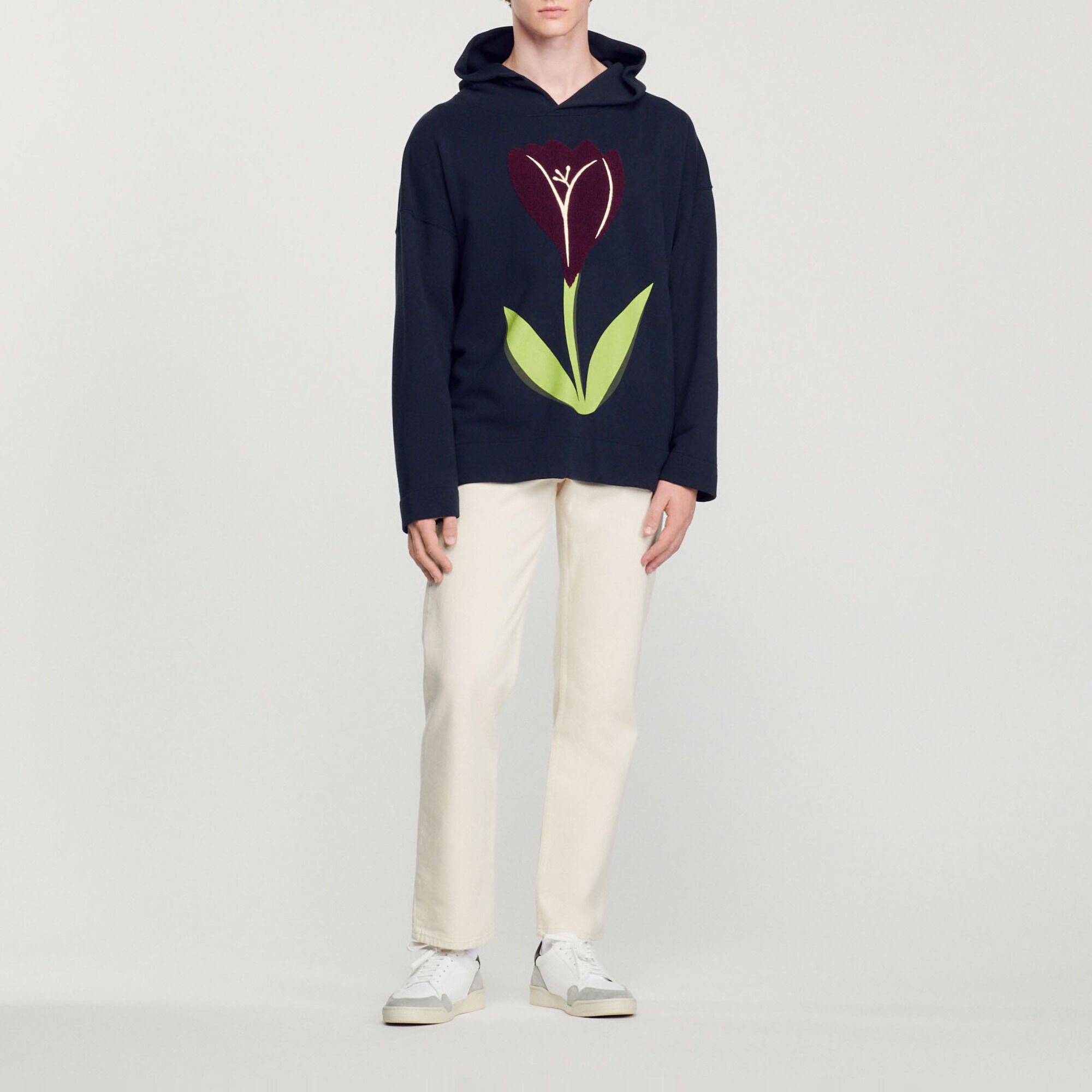 Sudadera con capucha, bordado de tulipán