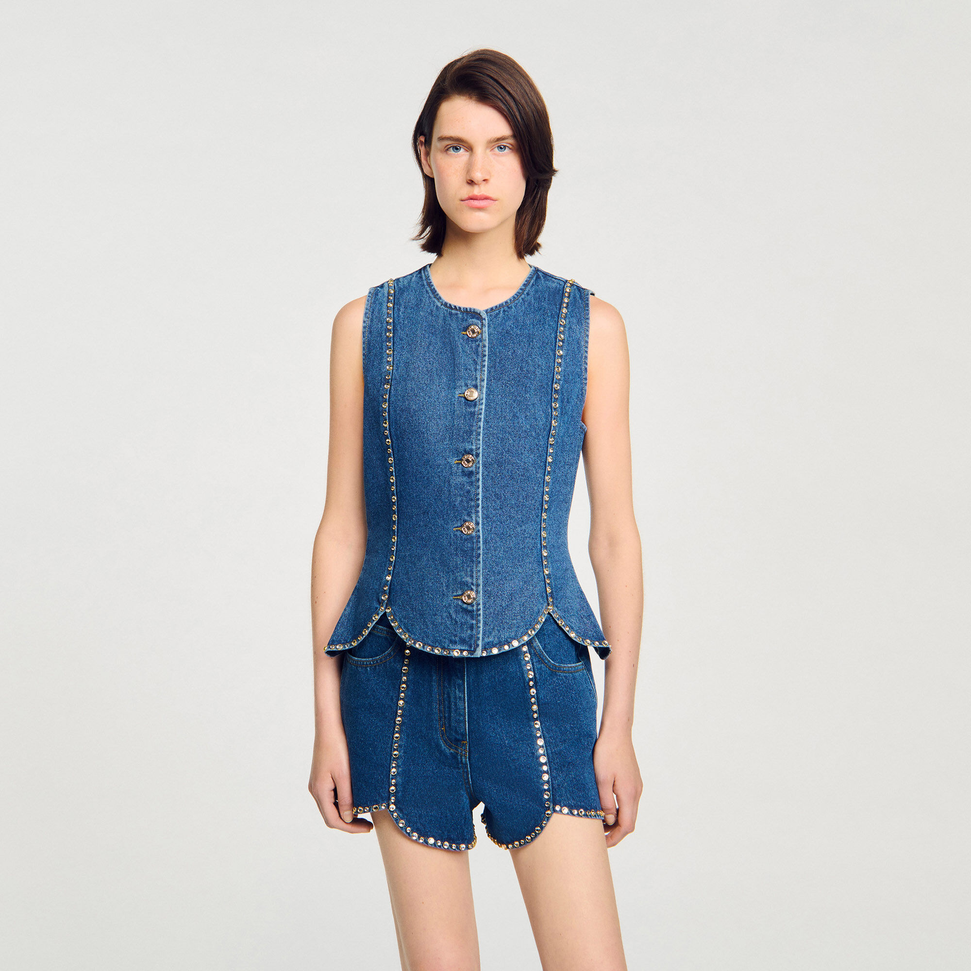 Top de denim con strass