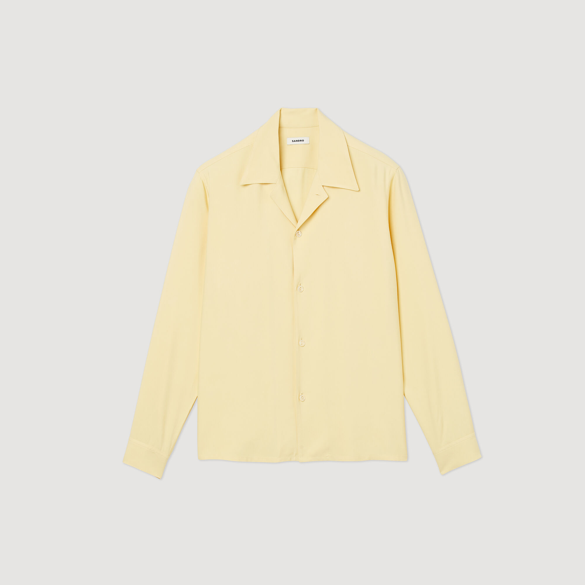 Camisa fluida de cuello estilo tiburón