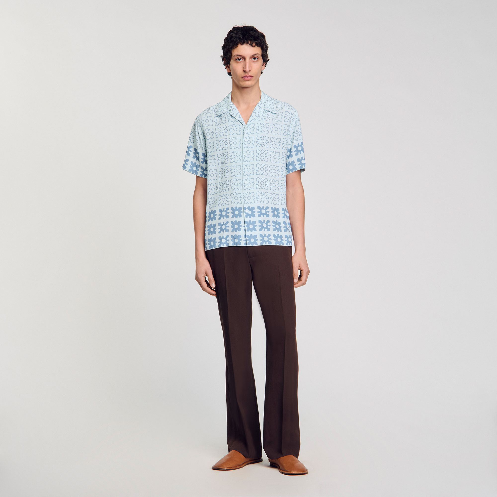 Camisa con estampado floral
