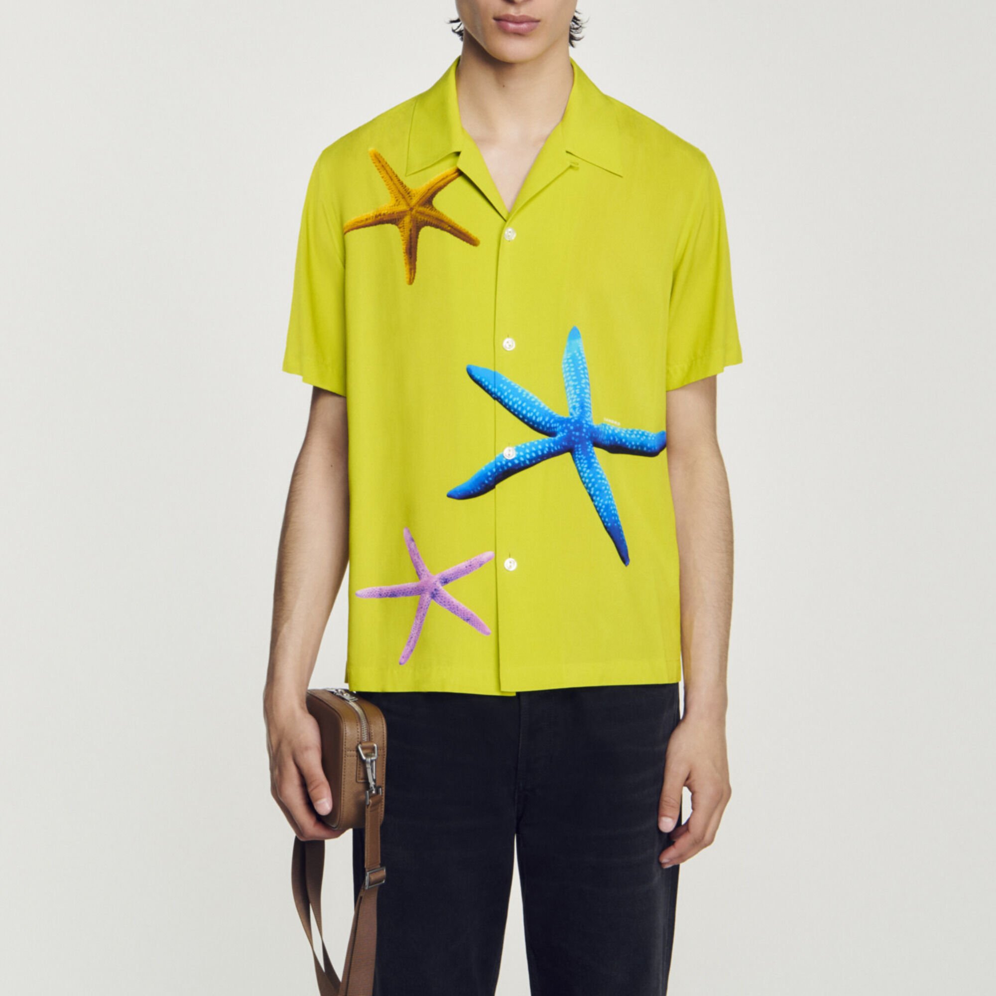 Camisa con estampado estrellas de mar