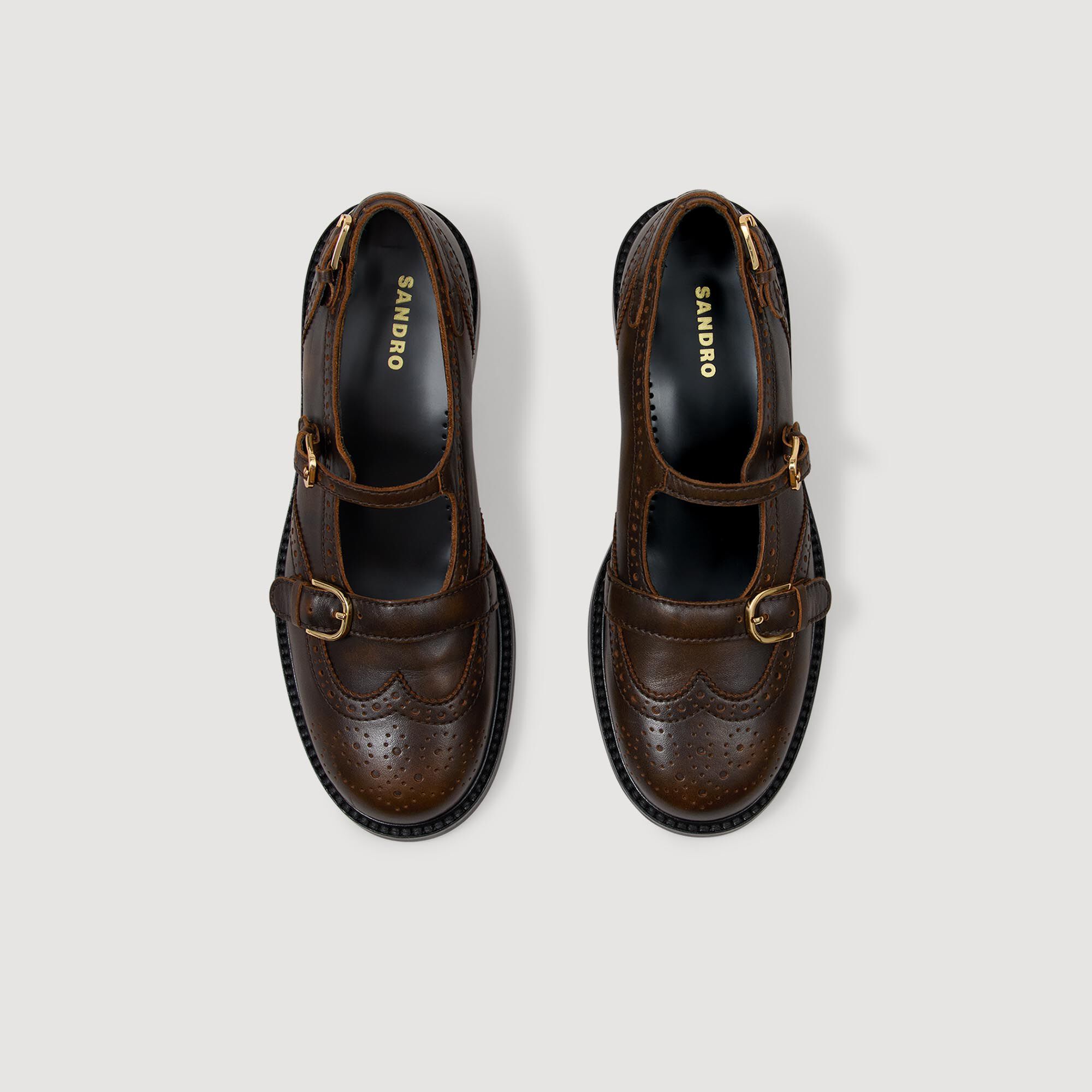 Zapatos derby con hebillas