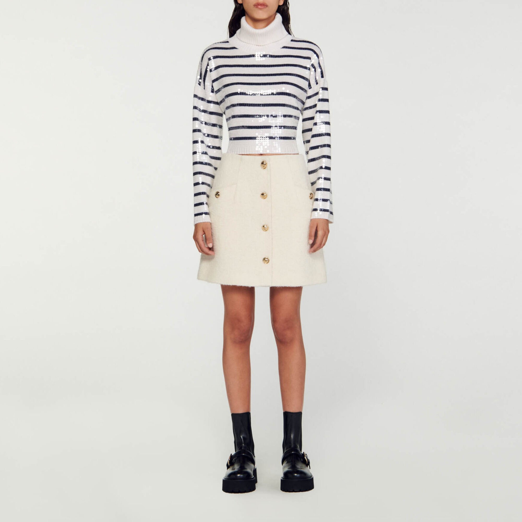 Falda corta de tejido de rizo