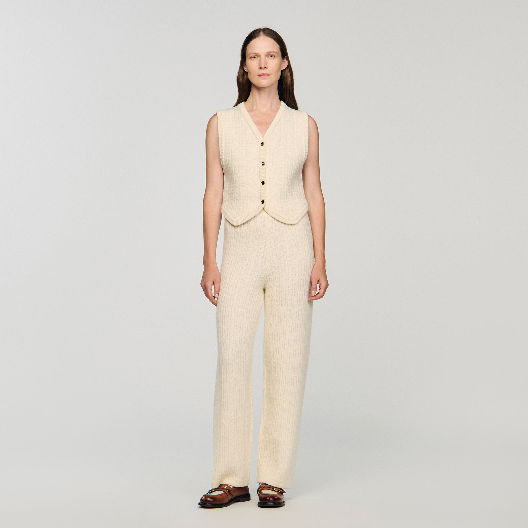 Pantalón de punto con trenzas