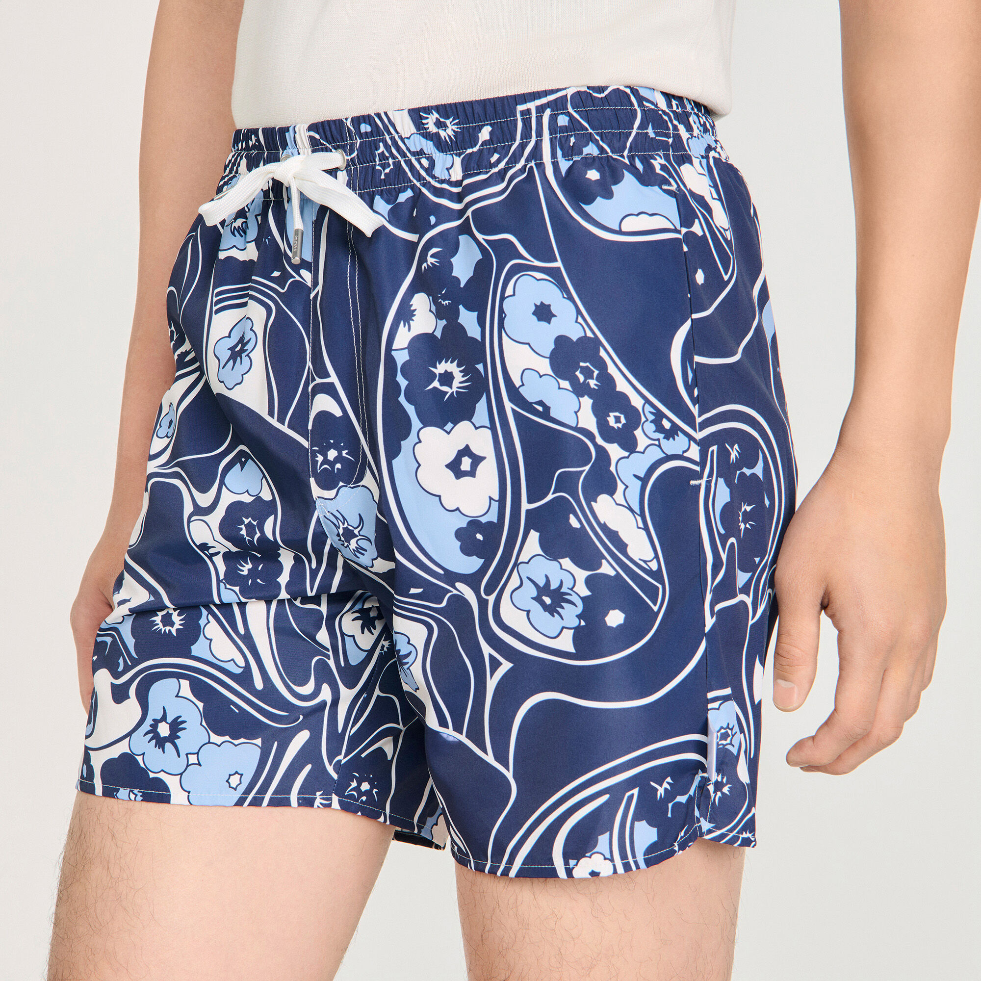 Ba&ntilde;ador con estampado hippie