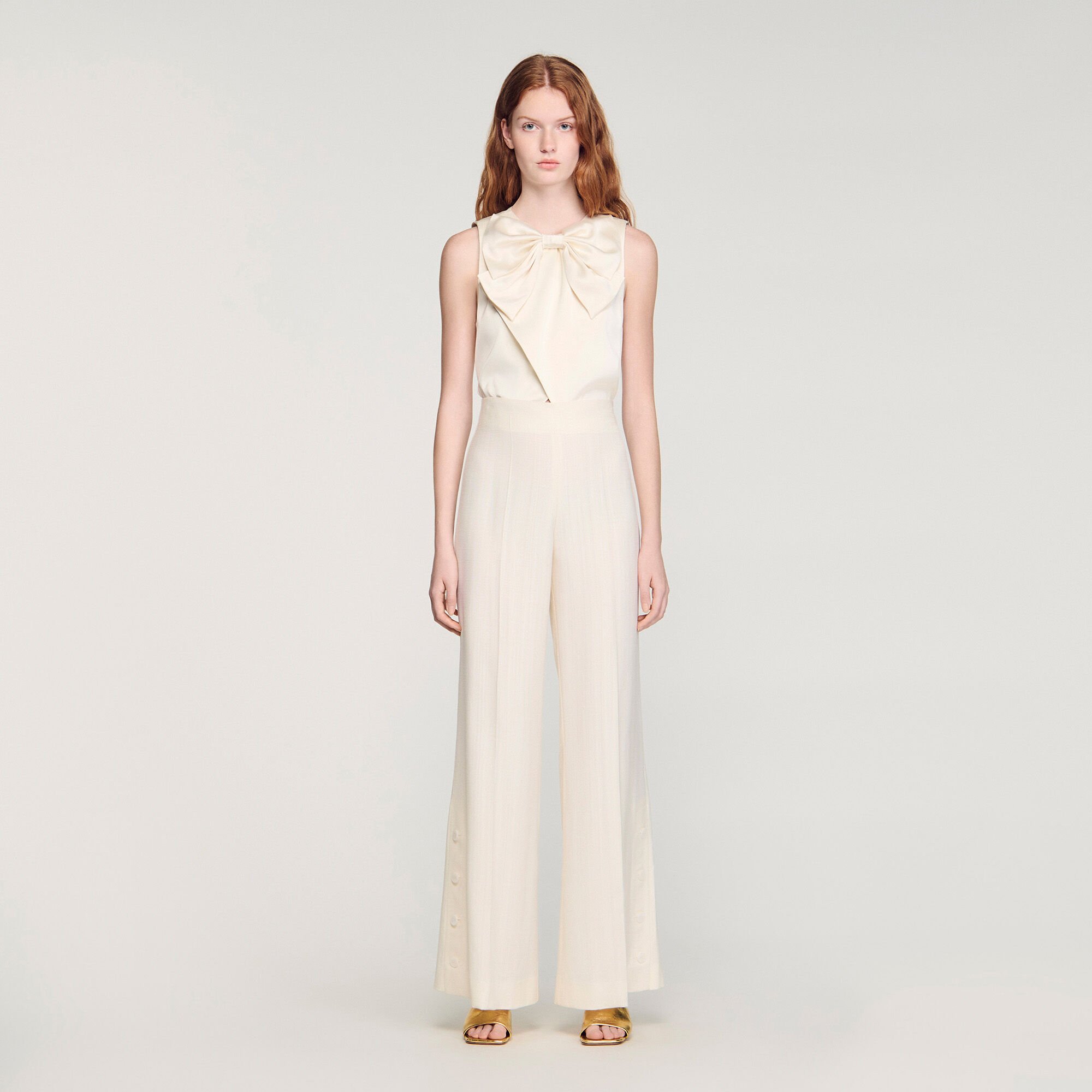 Pantal&oacute;n recto botones laterales