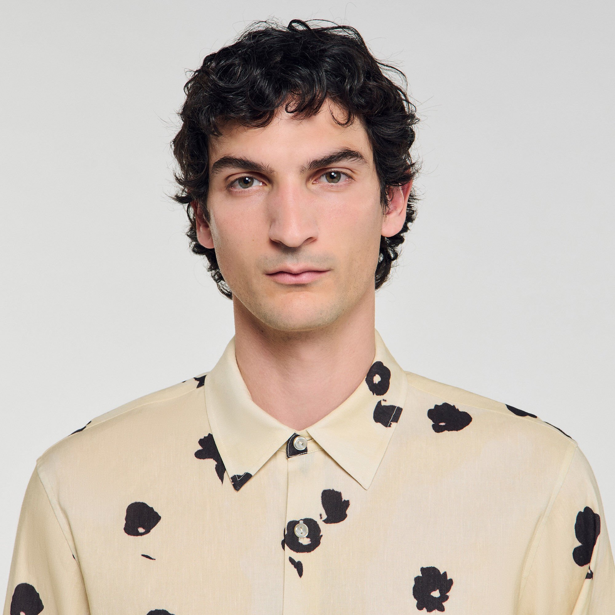 Camisa de lino con estampado floral