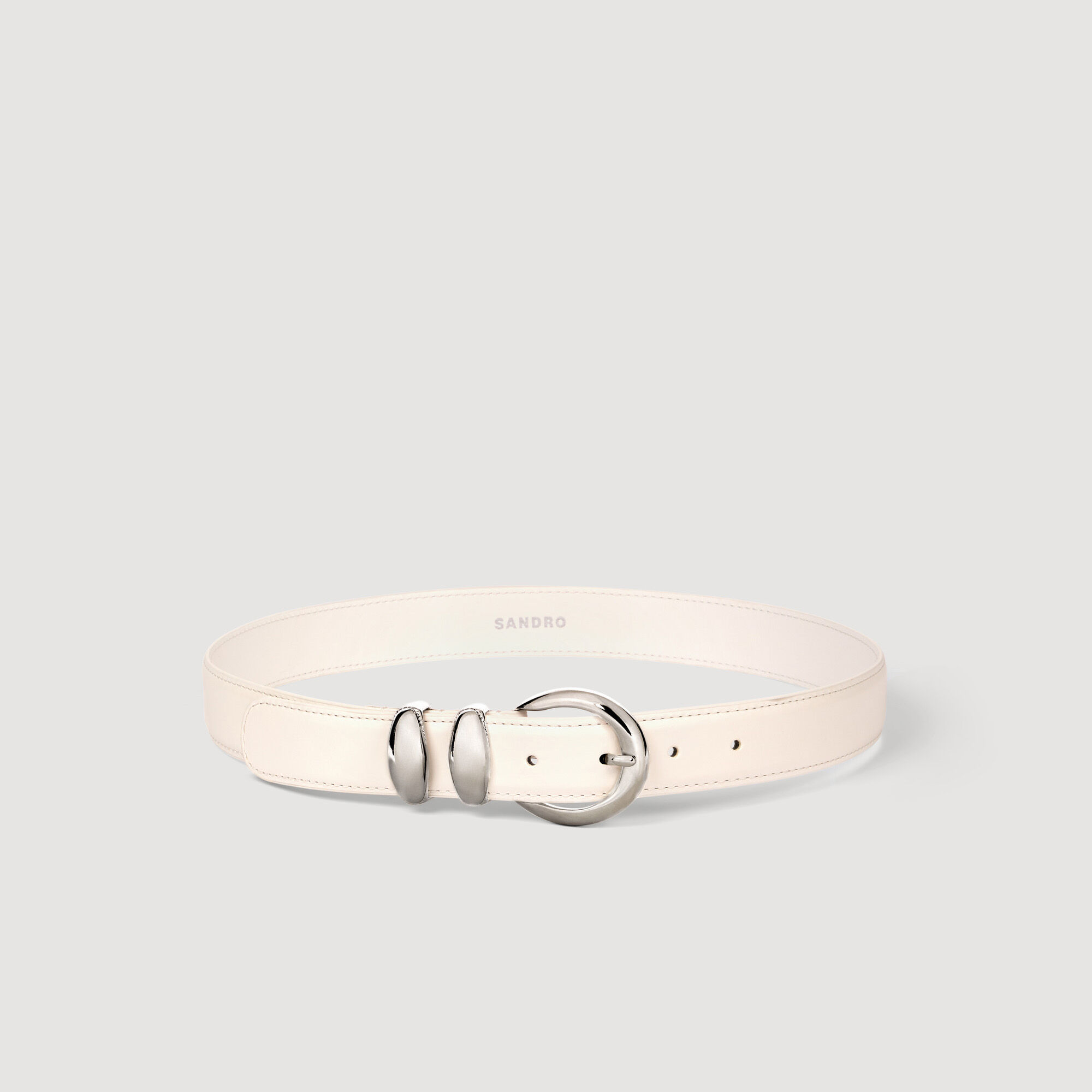 Cintur&oacute;n de piel hebilla met&aacute;lica