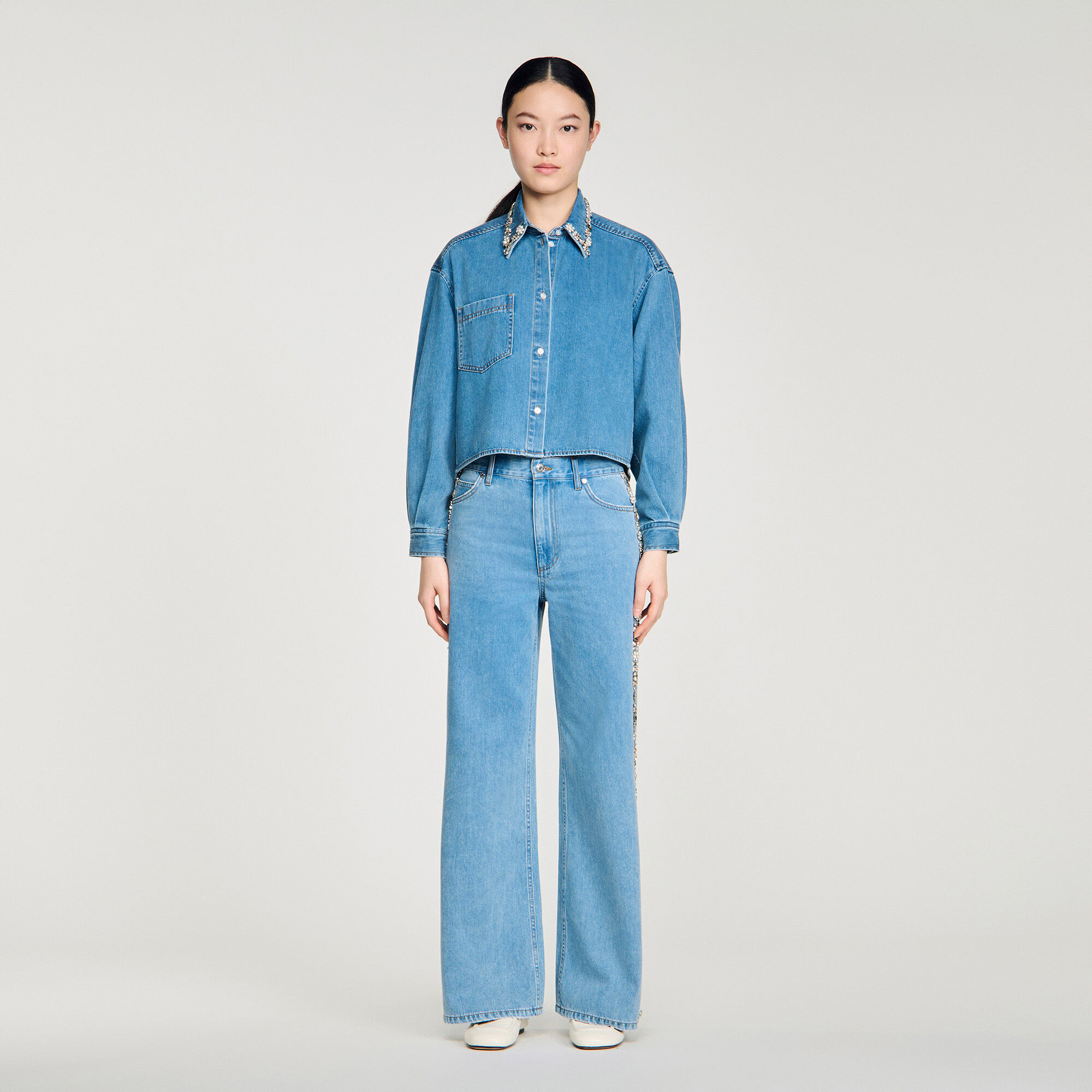 Camisa vaquera con strass