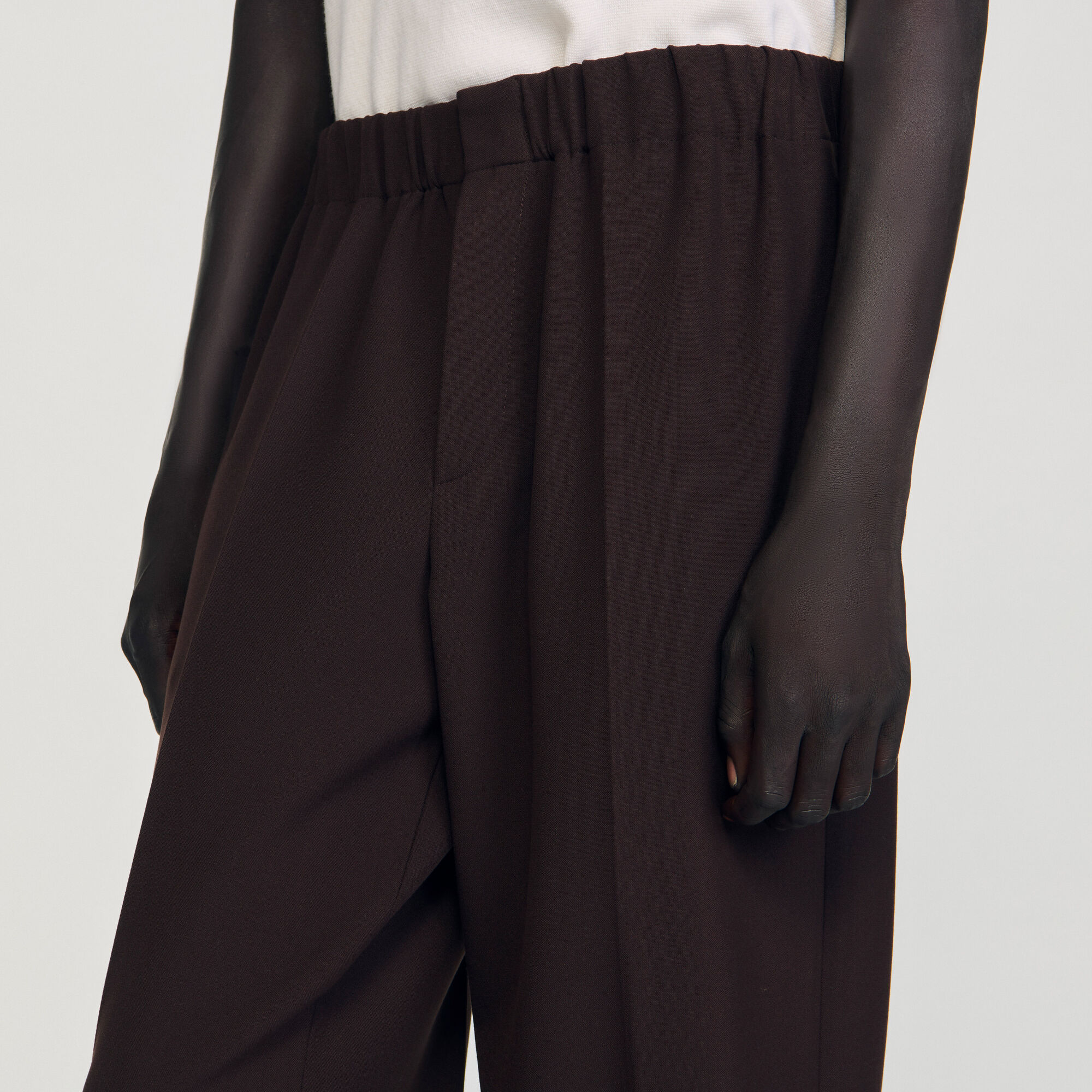 Pantalón ancho